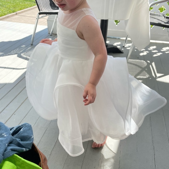 Princess Knee-length Flower Girl Dress Scoop Neck With V Back in size 2 - Picture 9 of 9
